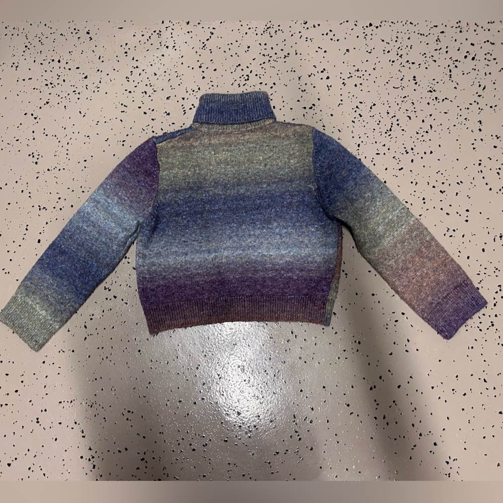 Women’s sweater
